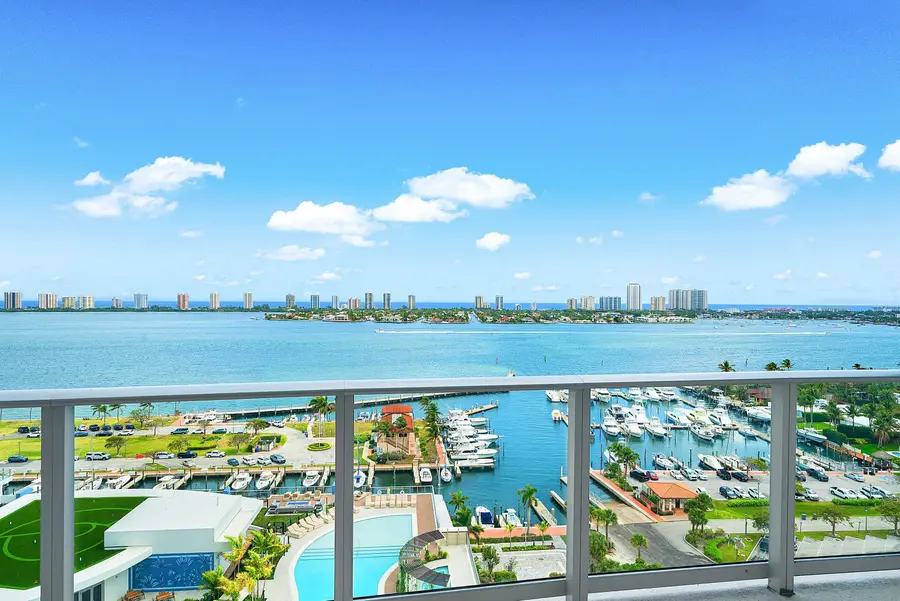 220 Lake Shore Drive, Lake Park, FL 33403 - #2