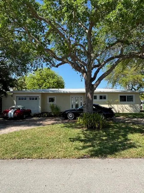 1607 SE 12th Court, Fort Lauderdale, FL 33316