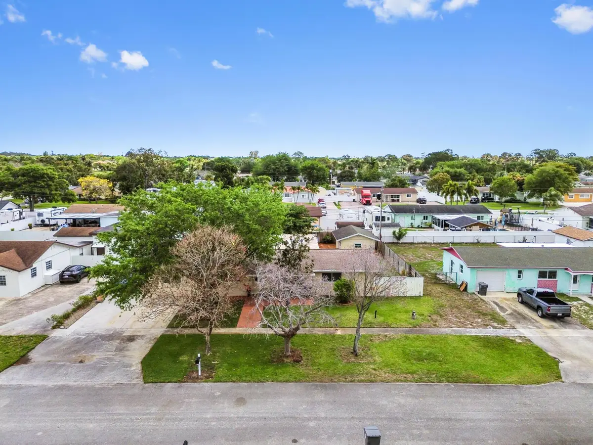 1560 Roy Drive, West Palm Beach, FL 33415 - #1