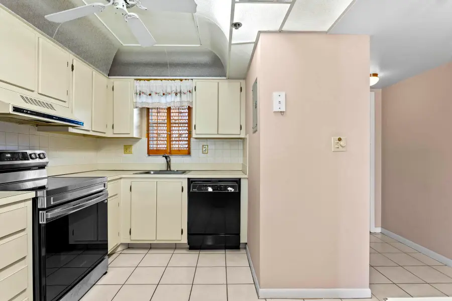 3001 W Rolling Hills Circle #301, Davie, FL 33328 - #3