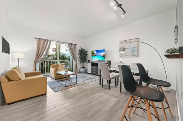 804 E Windward Way #122, Lantana, FL 33462