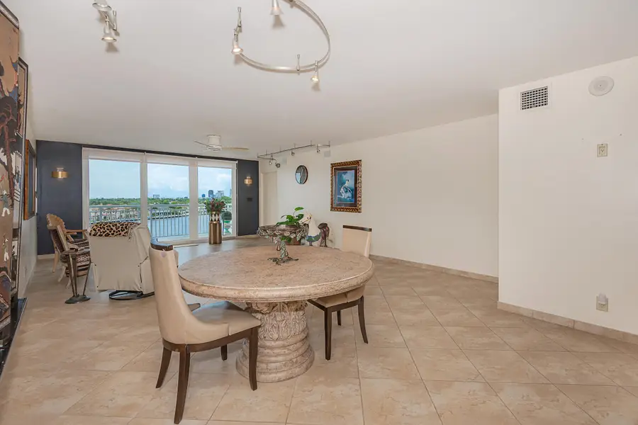 511 Bayshore Drive #707, Fort Lauderdale, FL 33304 - #2