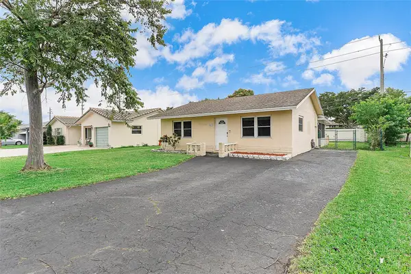 9804 NW 70th Street, Tamarac, FL 33321