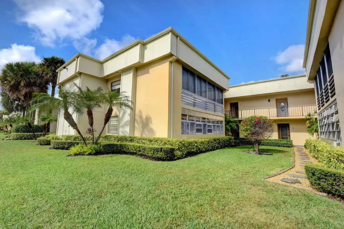 87 Piedmont B, Delray Beach, FL 33484 - #1