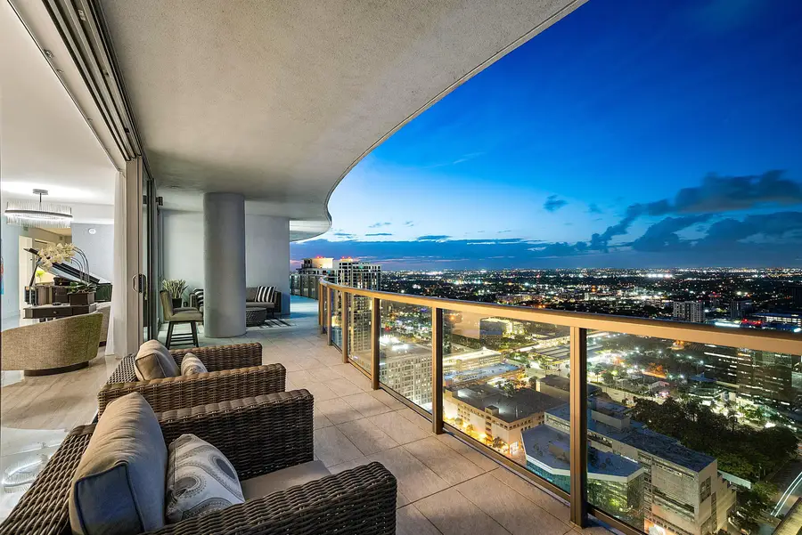 100 E Las Olas Boulevard #4301, Fort Lauderdale, FL 33301 - #2