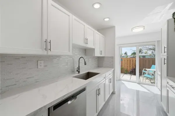 10875 NW 29th Manor #8, Sunrise, FL 33322