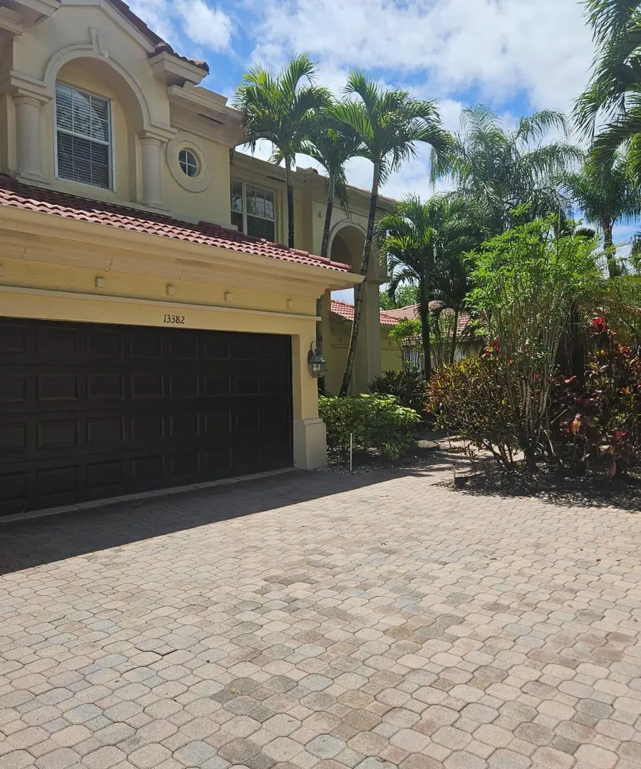 13382 Lakepointe Circle, Cooper City, FL 33330 - #2