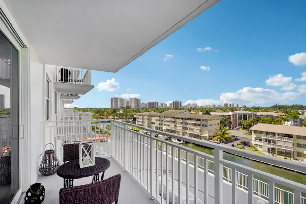 427 Golden Isles Drive #6d, Hallandale Beach, FL 33009