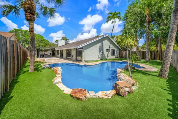 1061 Bayberry Point Drive, Plantation, FL 33324