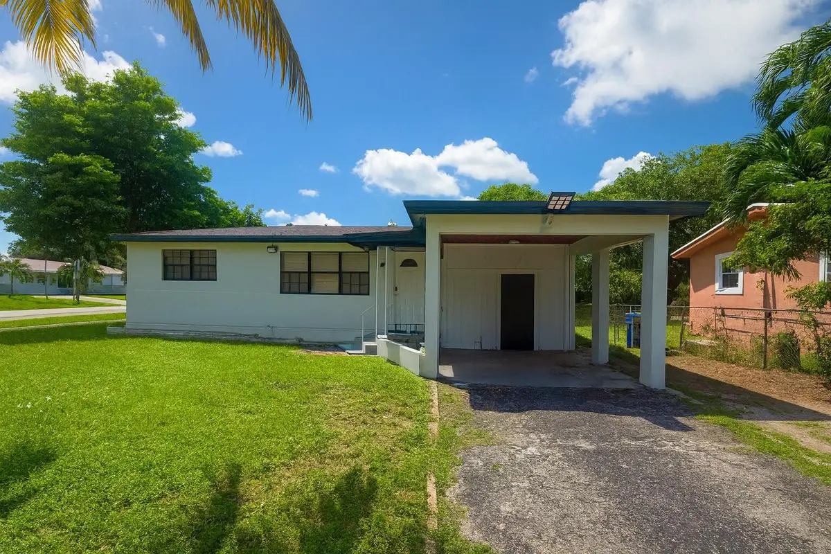 2800 SW 9th Street, Fort Lauderdale, FL 33312 - #1