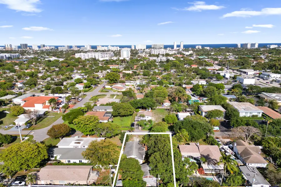 31 NE 14th Avenue, Pompano Beach, FL 33060 - #2