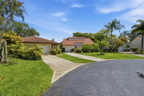 2646 Dahoon Avenue, Coconut Creek, FL 33063