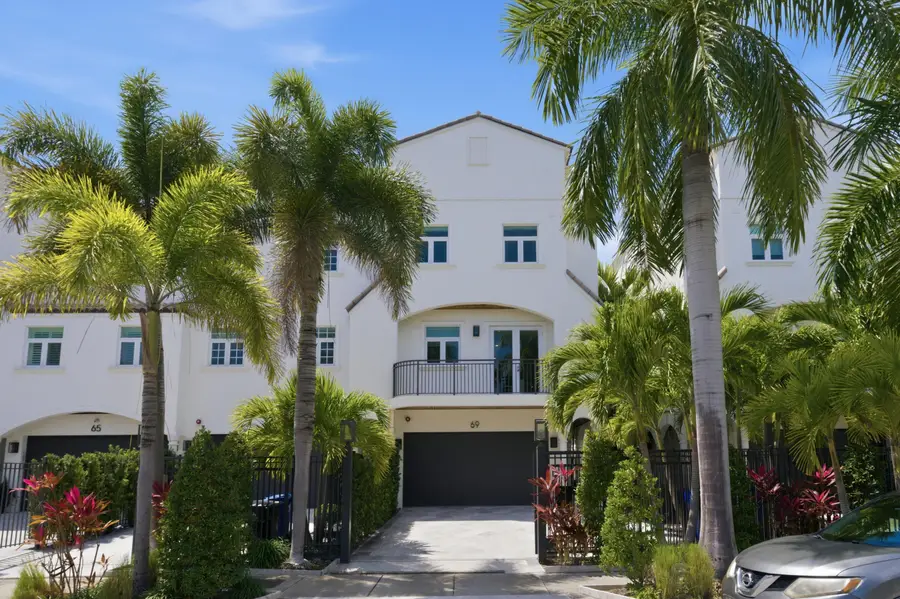 69 Isle Of Venice Drive, Fort Lauderdale, FL 33301 - #2