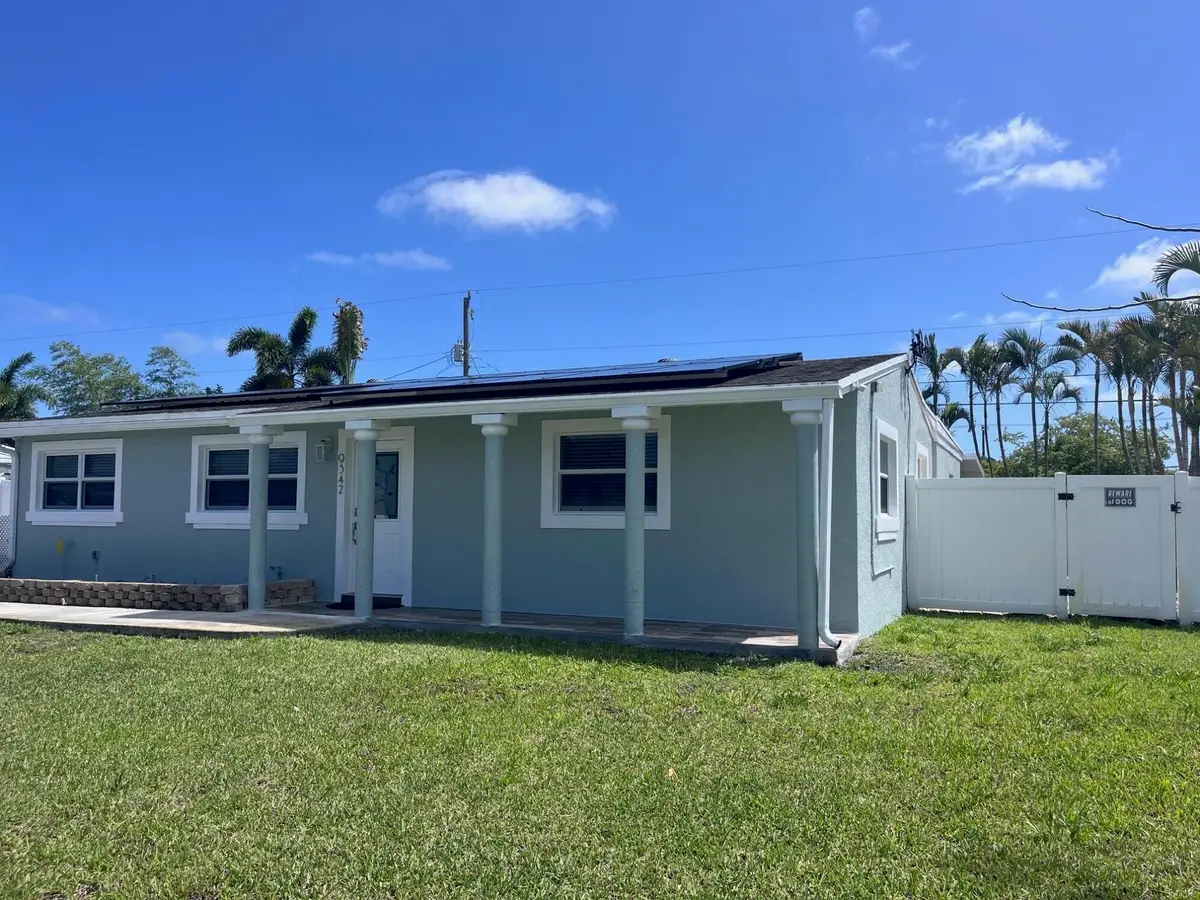 9342 Bloomfield Drive, Palm Beach Gardens, FL 33410 - #1