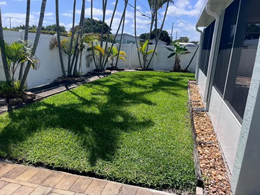 9342 Bloomfield Drive, Palm Beach Gardens, FL 33410 - #2