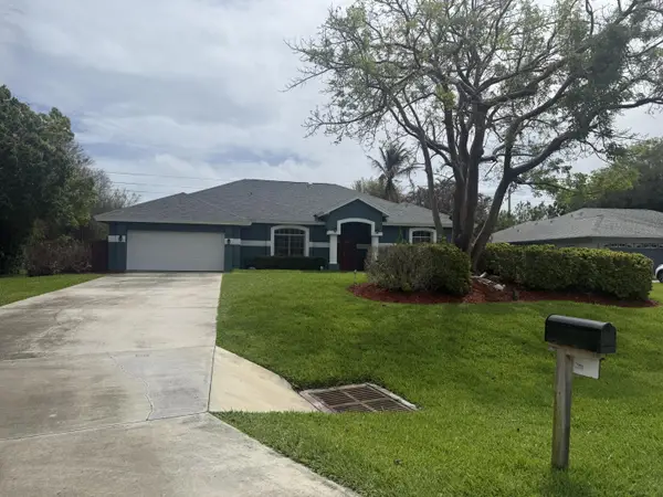 2263 NE Marlberry Lane, Jensen Beach, FL 34957