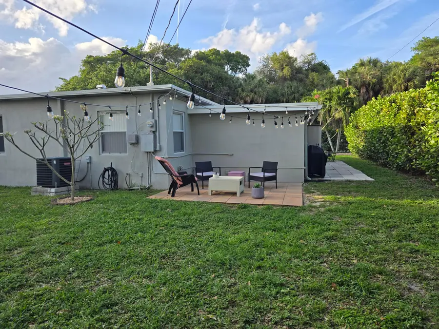 1110 SW 28th Street, Fort Lauderdale, FL 33315 - #3
