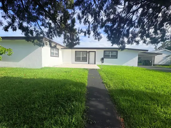 1319 Crest Drive, Lake Worth Beach, FL 33461