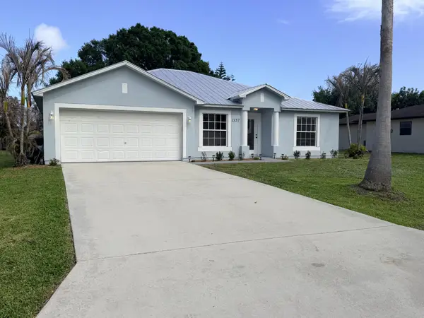 1357 SE Bayharbor Street, Port St Lucie, FL 34983