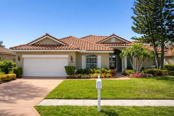 1260 SW Maplewood Drive, Port St Lucie, FL 34986