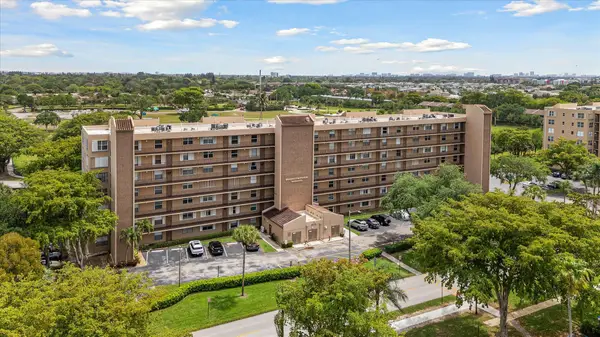 4570 NW 18th Avenue #704, Deerfield Beach, FL 33064