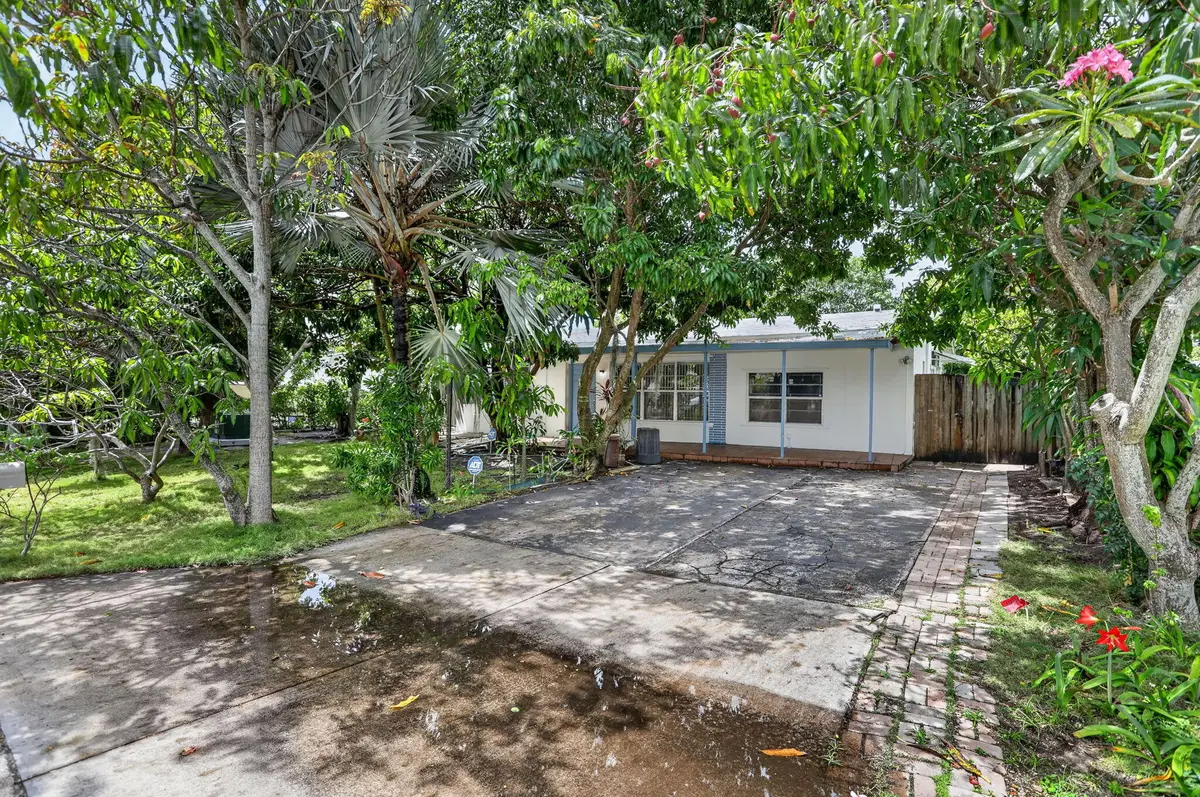 2411 NE 10th Terrace, Pompano Beach, FL 33064 - #1
