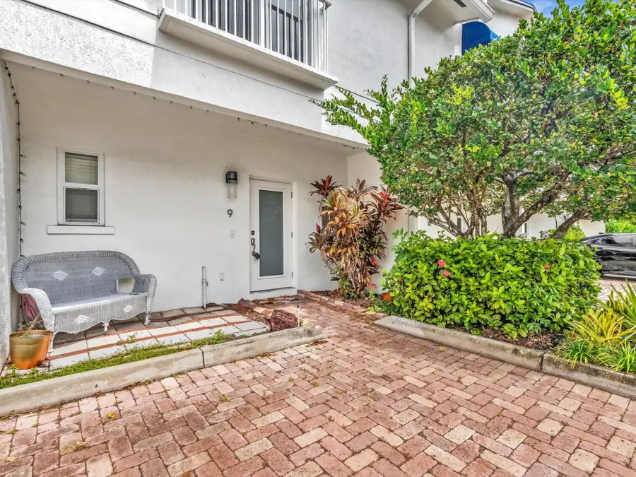 835 NE 19th Avenue #9, Fort Lauderdale, FL 33304 - #3