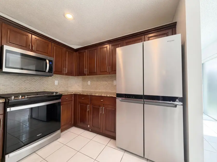 73 Gables Boulevard, Weston, FL 33326 - #2