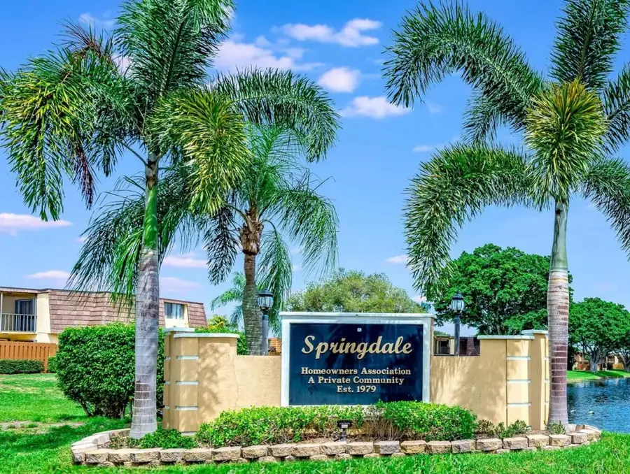 521 Springdale Circle, Palm Springs, FL 33461 - #2
