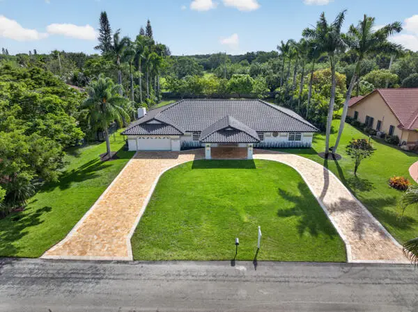 5510 W Castlegate Avenue, Davie, FL 33331 - #2