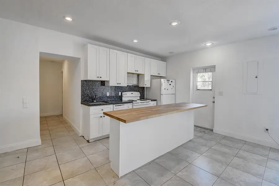 707 SW 9th Court, Delray Beach, FL 33444 - #2