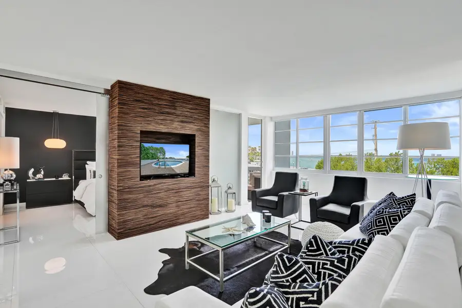 1670 Lincoln Court #3b, Miami Beach, FL 33139 - #3