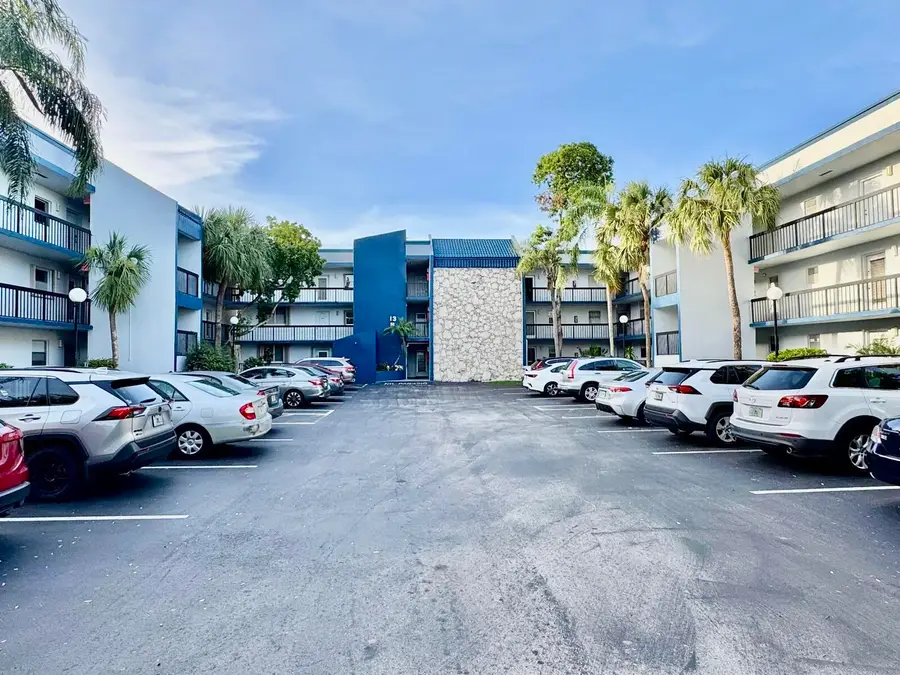 3100 Holiday Springs Boulevard, Margate, FL 33063 - #2