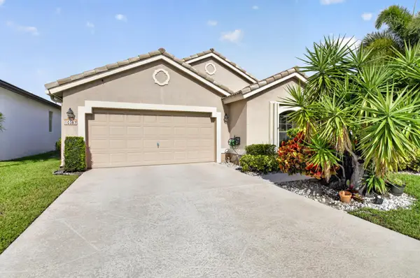10387 Lexington Circle S, Boynton Beach, FL 33436