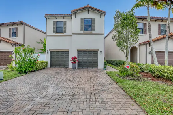 5024 Laurel Oak Drive, Riviera Beach, FL 33410