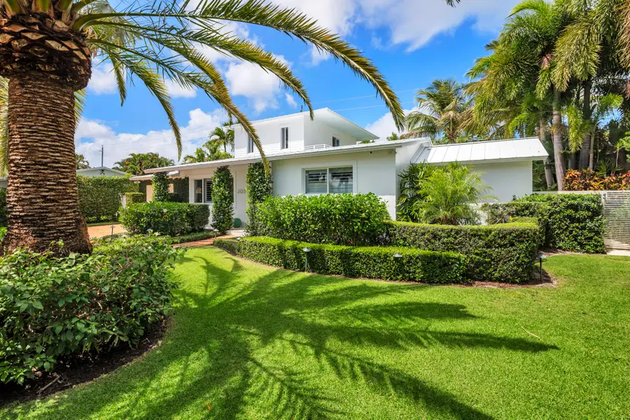 203 Arlington Road, West Palm Beach, FL 33405 - #3