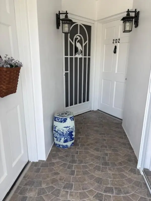 3 Garden Street #203k, Tequesta, FL 33469