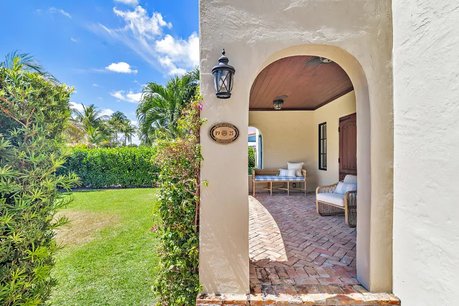 347 Plymouth Road, West Palm Beach, FL 33405 - #2