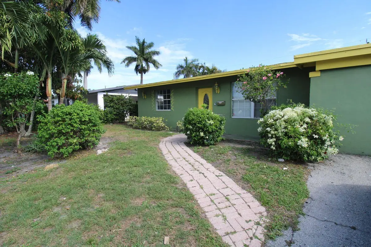 1645 W 31st Street, Riviera Beach, FL 33404 - #1