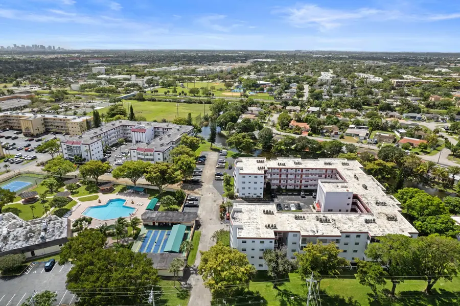 4000 NW 44th Avenue #207, Lauderdale Lakes, FL 33319 - #2