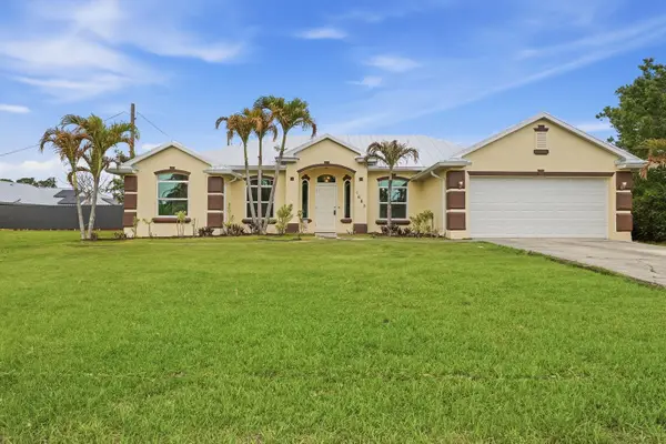 1685 SW Starman Avenue, Port St Lucie, FL 34953