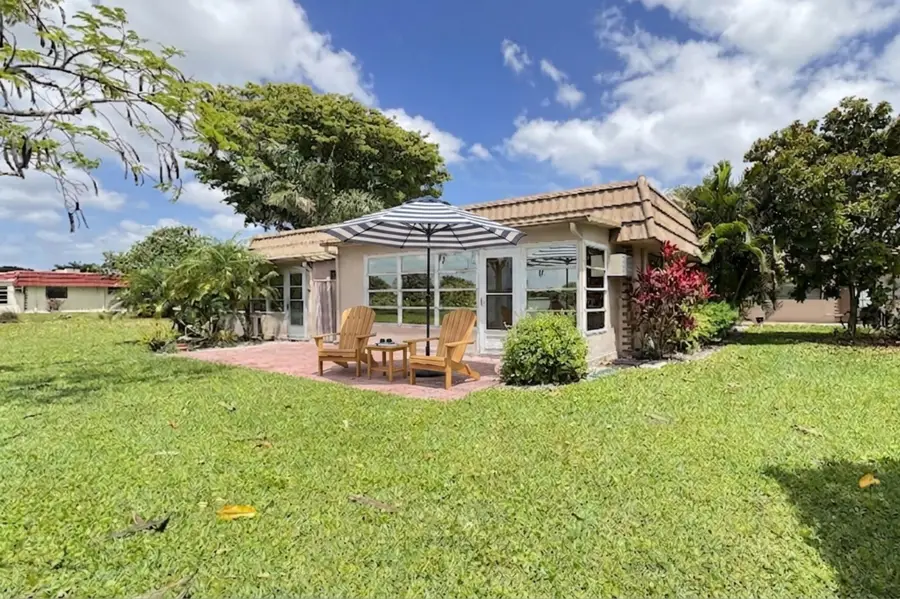 220 Seville J, Delray Beach, FL 33446 - #3