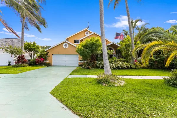 330 Prairie Rose Lane, Boca Raton, FL 33487