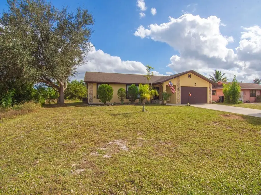 2543 SE Price Court, Port Saint Lucie, FL 34984 - #3
