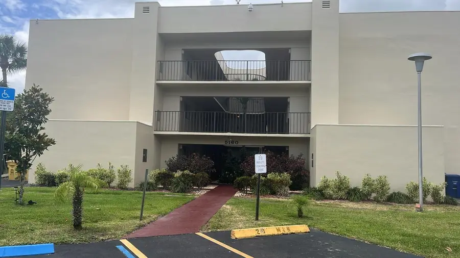 5160 Las Verdes Circle #222, Delray Beach, FL 33484 - #2