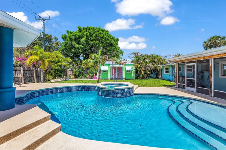 614 SE Flamingo Avenue, Stuart, FL 34996 - #3