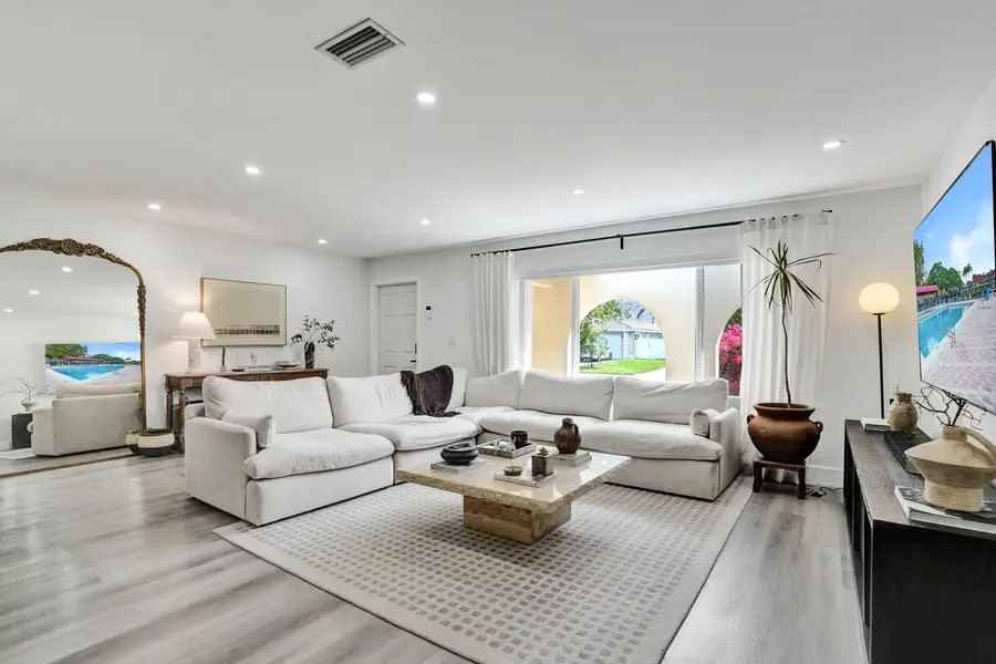 8205 NW 106th Avenue, Tamarac, FL 33321 - #3