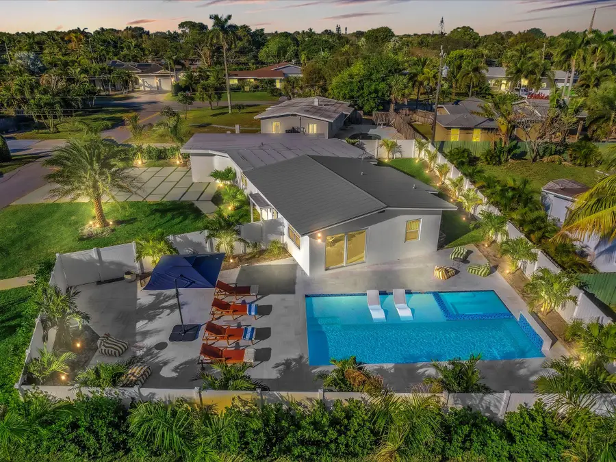 209 NE 27th Drive, Wilton Manors, FL 33334 - #2