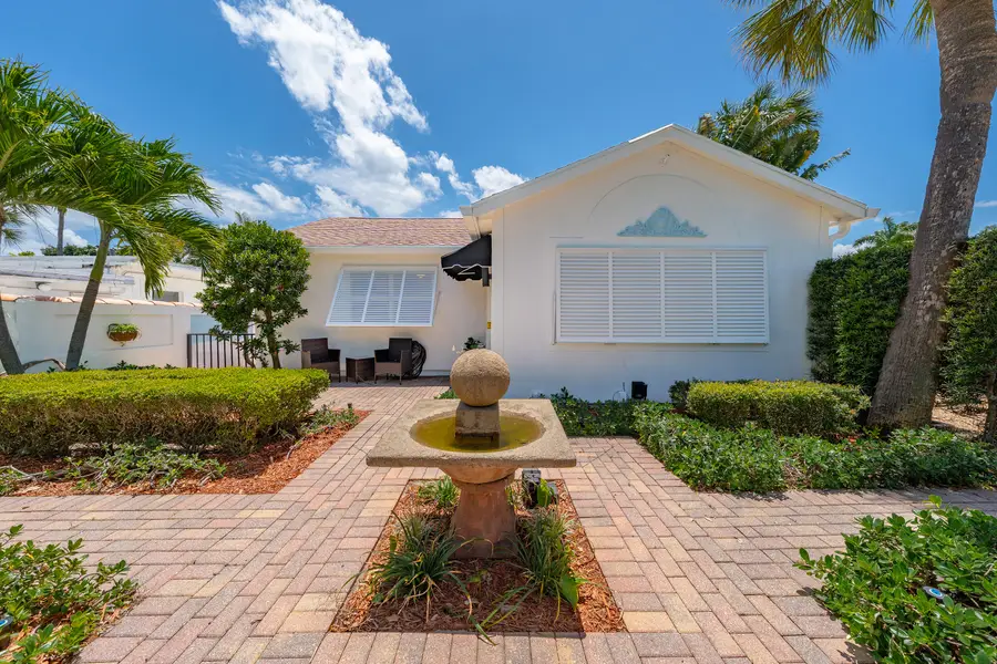 205 N 18th Ave Avenue N, Lake Worth Beach, FL 33460 - #2