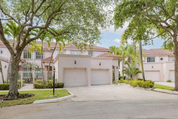 8050 Aberdeen Drive #202, Boynton Beach, FL 33472